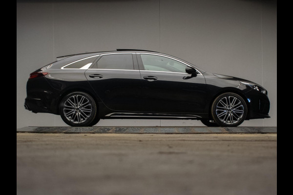 Kia ProCeed 1.4 T-GDI GT-PlusLine (PANORAMADAK,APPLE CARPLAY,XENON,STOEL/STUURVERWARMING,SPORTSTOELEN,CAMERA,DODEHOEK,NETTE STAAT)