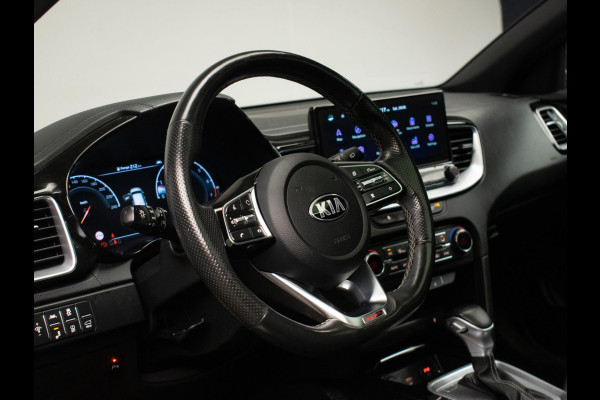 Kia ProCeed 1.4 T-GDI GT-PlusLine (PANORAMADAK,APPLE CARPLAY,XENON,STOEL/STUURVERWARMING,SPORTSTOELEN,CAMERA,DODEHOEK,NETTE STAAT)