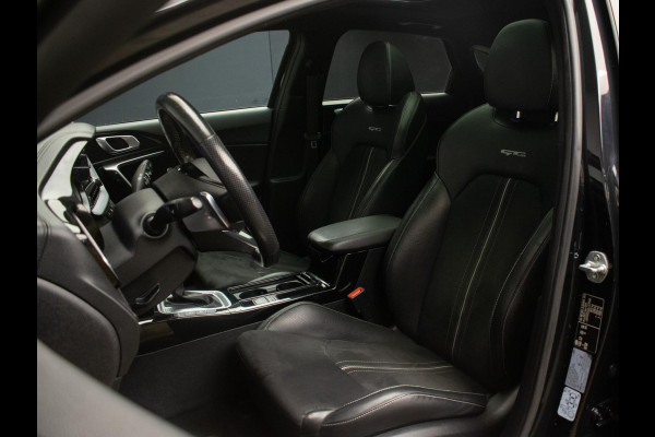 Kia ProCeed 1.4 T-GDI GT-PlusLine (PANORAMADAK,APPLE CARPLAY,XENON,STOEL/STUURVERWARMING,SPORTSTOELEN,CAMERA,DODEHOEK,NETTE STAAT)