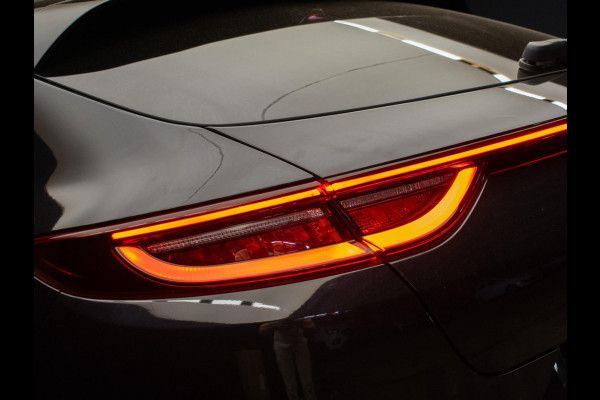 Kia ProCeed 1.4 T-GDI GT-PlusLine (PANORAMADAK,APPLE CARPLAY,XENON,STOEL/STUURVERWARMING,SPORTSTOELEN,CAMERA,DODEHOEK,NETTE STAAT)