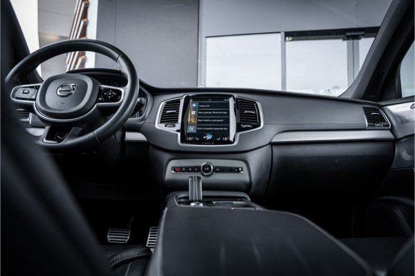 Volvo XC90 2.0 T8 Recharge AWD R-Design - Panorama | Luchtvering | B&W | Memory | Elek. Trekhaak | Stoelkoeling | Massage