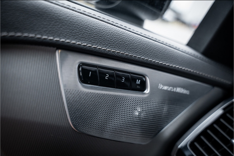 Volvo XC90 2.0 T8 Recharge AWD R-Design - Panorama | Luchtvering | B&W | Memory | Elek. Trekhaak | Stoelkoeling | Massage