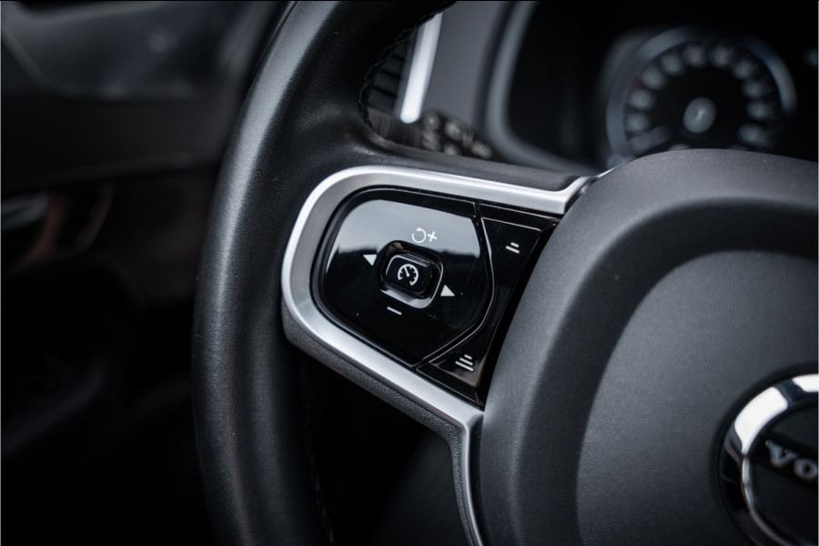 Volvo XC90 2.0 T8 Recharge AWD R-Design - Panorama | Luchtvering | B&W | Memory | Elek. Trekhaak | Stoelkoeling | Massage