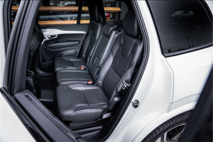 Volvo XC90 2.0 T8 Recharge AWD R-Design - Panorama | Luchtvering | B&W | Memory | Elek. Trekhaak | Stoelkoeling | Massage