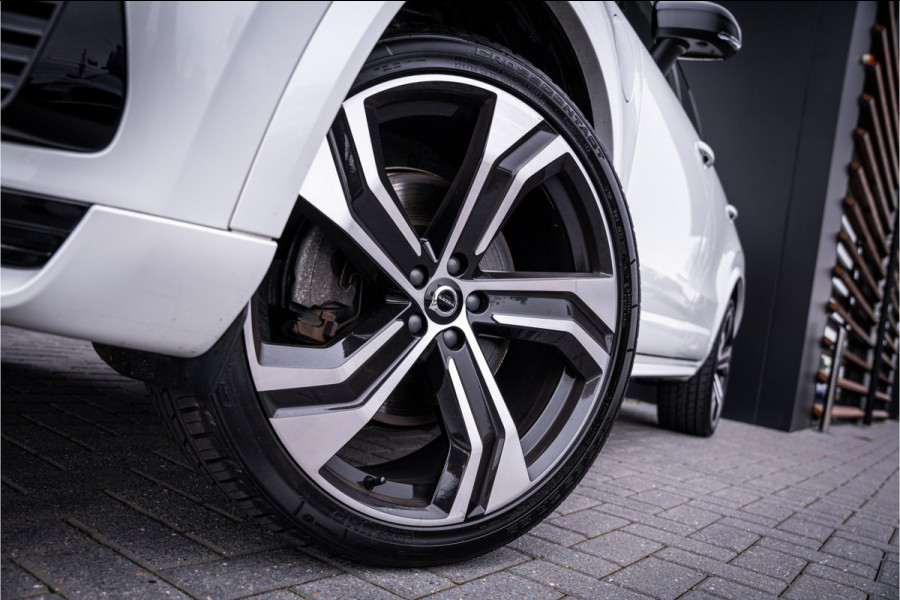 Volvo XC90 2.0 T8 Recharge AWD R-Design - Panorama | Luchtvering | B&W | Memory | Elek. Trekhaak | Stoelkoeling | Massage
