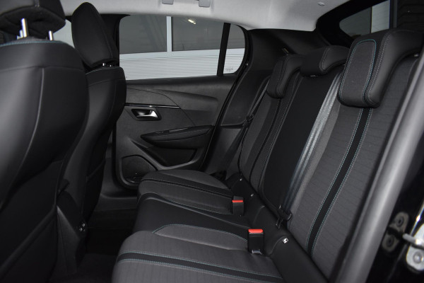 Peugeot 208 1.2 PureTech 100PK Allure Pack | Carplay | 3D | Stoelverw. | Adapt. Cruise | Incl. garantie
