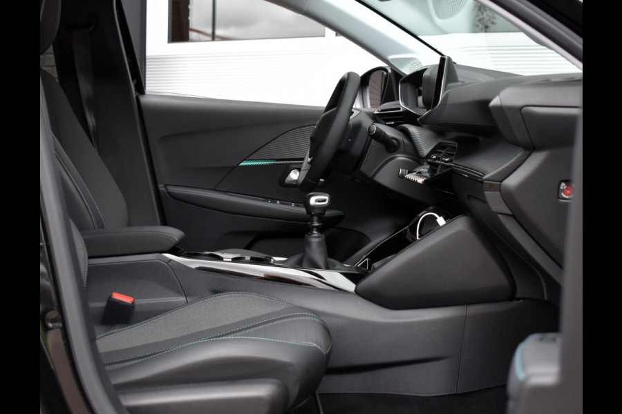 Peugeot 208 1.2 PureTech 100PK Allure Pack | Carplay | 3D | Stoelverw. | Adapt. Cruise | Incl. garantie