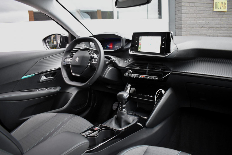 Peugeot 208 1.2 PureTech 100PK Allure Pack | Carplay | 3D | Stoelverw. | Adapt. Cruise | Incl. garantie