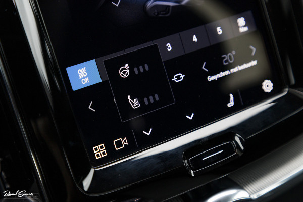 Volvo XC60 2.0 T8 Plug-in hybrid AWD Plus Black Edition | Long Range | Adaptieve cruise | Zwenkbare trekhaak | Harman Kardon | Panorama dak