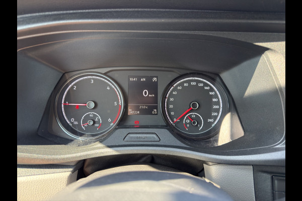 Volkswagen Transporter 2.0 TDI 150PK EURO6L2H1 32 Cruise control/navigatie systeem/trekhaak
