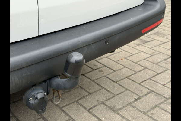 Volkswagen Transporter 2.0 TDI 150PK EURO6L2H1 32 Cruise control/navigatie systeem/trekhaak