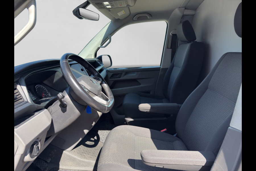 Volkswagen Transporter 2.0 TDI 150PK EURO6L2H1 32 Cruise control/navigatie systeem/trekhaak