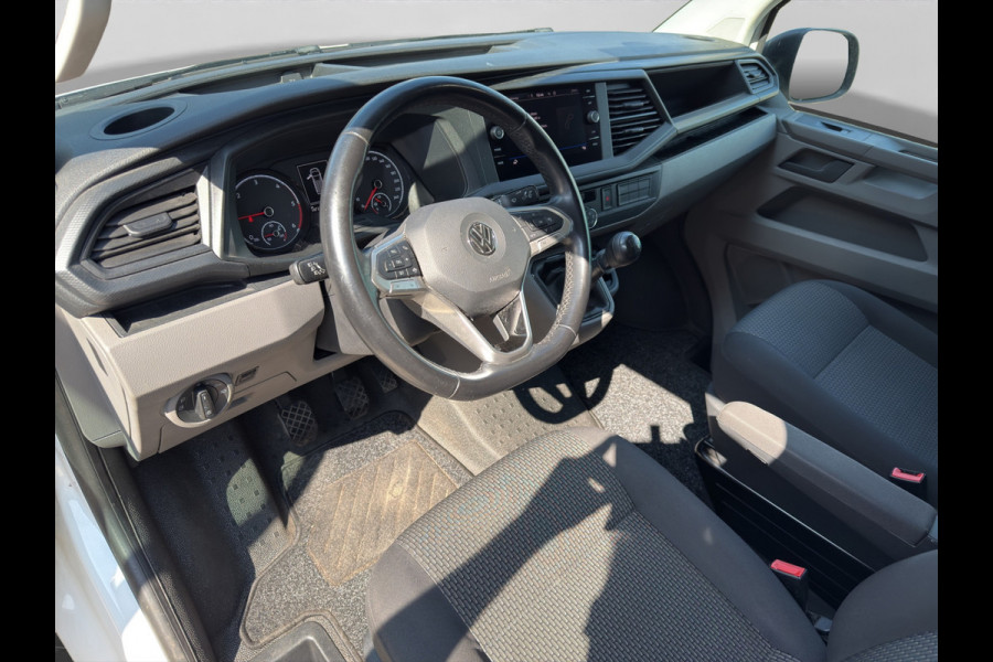 Volkswagen Transporter 2.0 TDI 150PK EURO6L2H1 32 Cruise control/navigatie systeem/trekhaak