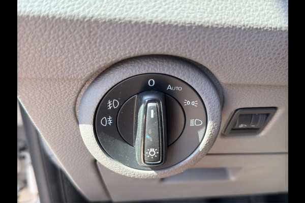 Volkswagen Transporter 2.0 TDI 150PK EURO6L2H1 32 Cruise control/navigatie systeem/trekhaak