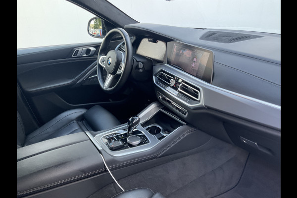 BMW X6 M50D High Executive M-Sport HUD Trekhaak Harman/Kardon Laser-Led 360Cam 32940KM! BMW X6 M50D High Executive M-Sport HUD Trekhaak Harman/Kardon Laser-Led 360Cam 32940KM!