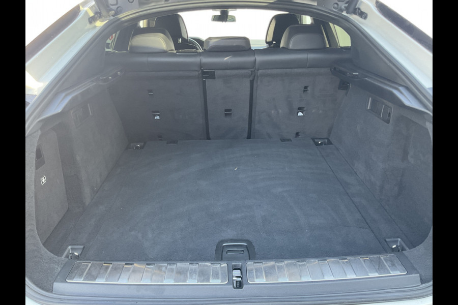 BMW X6 M50D High Executive M-Sport HUD Trekhaak Harman/Kardon Laser-Led 360Cam 32940KM! BMW X6 M50D High Executive M-Sport HUD Trekhaak Harman/Kardon Laser-Led 360Cam 32940KM!