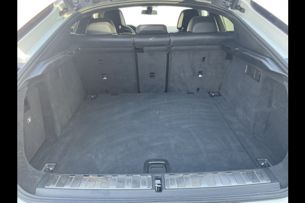 BMW X6 M50D High Executive M-Sport HUD Trekhaak Harman/Kardon Laser-Led 360Cam 32940KM! BMW X6 M50D High Executive M-Sport HUD Trekhaak Harman/Kardon Laser-Led 360Cam 32940KM!