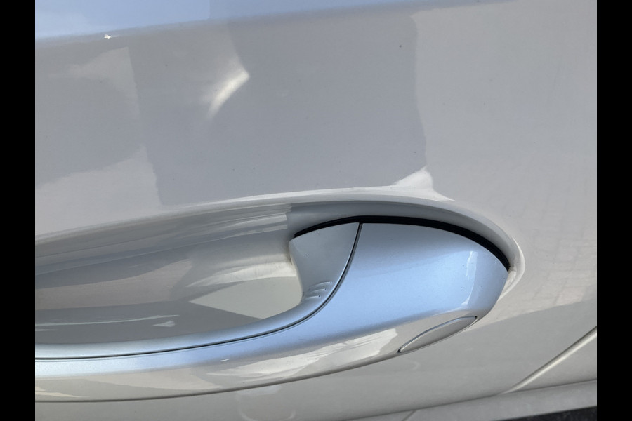 BMW X6 M50D High Executive M-Sport HUD Trekhaak Harman/Kardon Laser-Led 360Cam 32940KM! BMW X6 M50D High Executive M-Sport HUD Trekhaak Harman/Kardon Laser-Led 360Cam 32940KM!