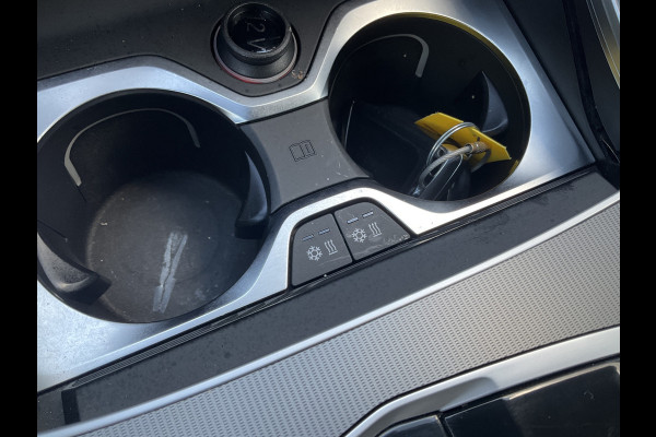 BMW X6 M50D High Executive M-Sport HUD Trekhaak Harman/Kardon Laser-Led 360Cam 32940KM! BMW X6 M50D High Executive M-Sport HUD Trekhaak Harman/Kardon Laser-Led 360Cam 32940KM!