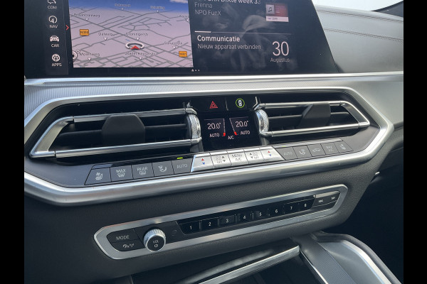 BMW X6 M50D High Executive M-Sport HUD Trekhaak Harman/Kardon Laser-Led 360Cam 32940KM! BMW X6 M50D High Executive M-Sport HUD Trekhaak Harman/Kardon Laser-Led 360Cam 32940KM!