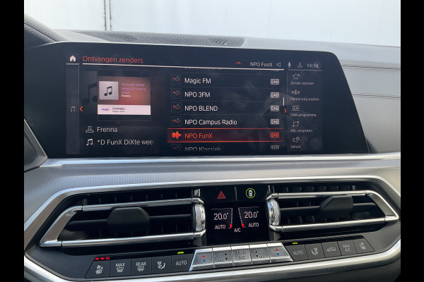 BMW X6 M50D High Executive M-Sport HUD Trekhaak Harman/Kardon Laser-Led 360Cam 32940KM! BMW X6 M50D High Executive M-Sport HUD Trekhaak Harman/Kardon Laser-Led 360Cam 32940KM!