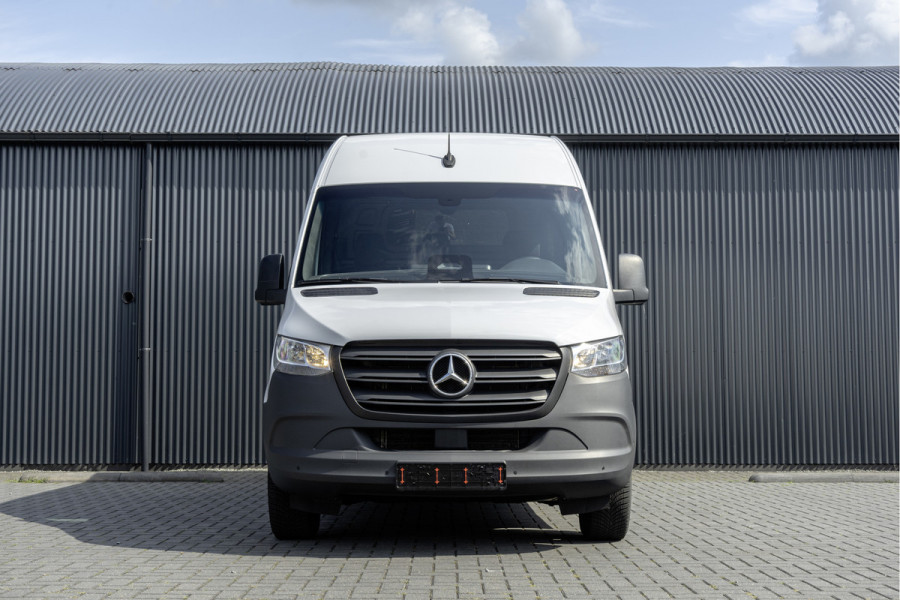 Mercedes-Benz Sprinter 317 CDI | L3H2 | Automaat met Flippers | MBUX | Camera | Climate | Cruise | PDC | Euro 6
