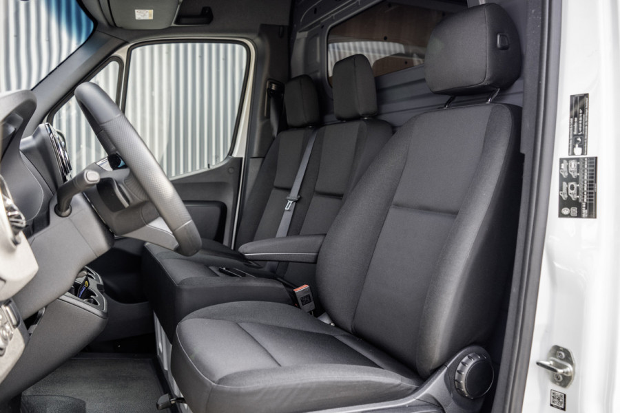 Mercedes-Benz Sprinter 317 CDI | L3H2 | Automaat met Flippers | MBUX | Camera | Climate | Cruise | PDC | Euro 6