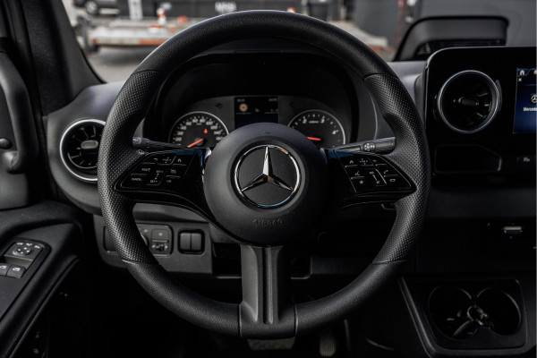 Mercedes-Benz Sprinter 317 CDI | L3H2 | Automaat met Flippers | MBUX | Camera | Climate | Cruise | PDC | Euro 6