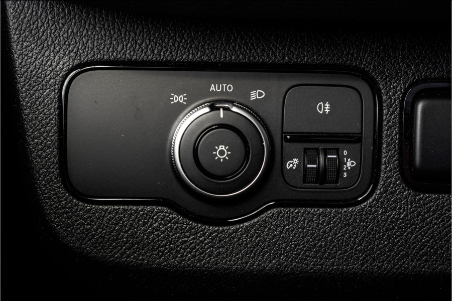Mercedes-Benz Sprinter 317 CDI | L3H2 | Automaat met Flippers | MBUX | Camera | Climate | Cruise | PDC | Euro 6