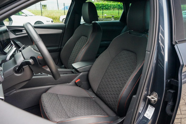 Seat Leon Sportstourer 1.5 eTSI FR Launch Edition