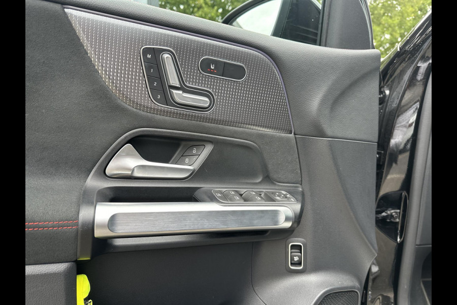Mercedes-Benz EQB 250 AMG Line 7p. 67 kWh PANORAMADAK | ELECTR STOELEN+geheugen | AMBILIGHT | ADAPTIVE CRUISE | HEAD UP | MEGA COMPLEET!