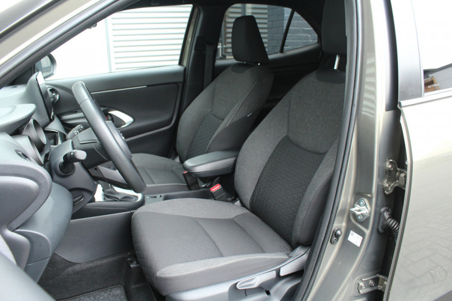 Toyota Yaris Cross 1.5 Hybrid 116pk Dynamic Automaat Clima Cruise Navi Carplay Camera Keyless 17"LMV