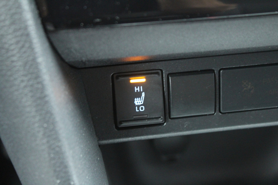 Toyota Yaris Cross 1.5 Hybrid 116pk Dynamic Automaat Clima Cruise Navi Carplay Camera Keyless 17"LMV