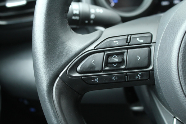 Toyota Yaris Cross 1.5 Hybrid 116pk Dynamic Automaat Clima Cruise Navi Carplay Camera Keyless 17"LMV