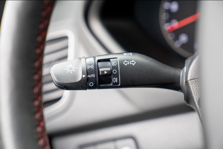 Hyundai i20 1.0 T-GDI Premium Automaat|Prijs rijklaar incl 12 mnd garantie|Afn Trekhaak Clima Navi Camera