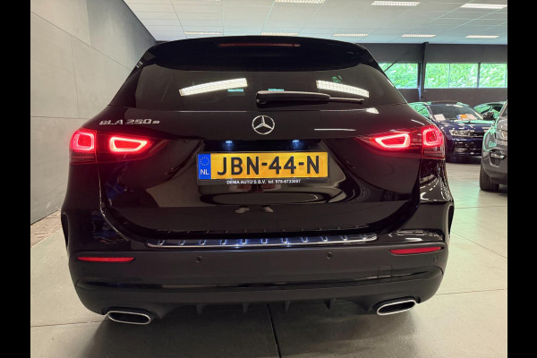 Mercedes-Benz GLA 250 e AMG Line 20'' NAVI/DAB/CARPLAY/WIDE-SCREEN/SFEERVERL/STOEL-VENTILATIE/BURMESTER///