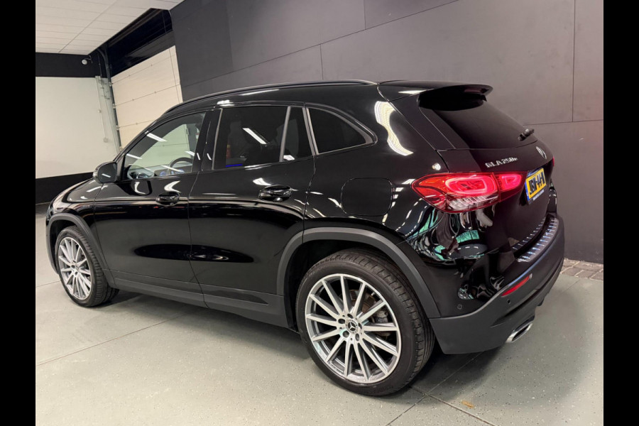 Mercedes-Benz GLA 250 e AMG Line 20'' NAVI/DAB/CARPLAY/WIDE-SCREEN/SFEERVERL/STOEL-VENTILATIE/BURMESTER///
