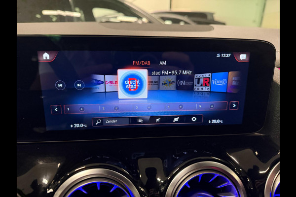 Mercedes-Benz GLA 250 e AMG Line 20'' NAVI/DAB/CARPLAY/WIDE-SCREEN/SFEERVERL/STOEL-VENTILATIE/BURMESTER///