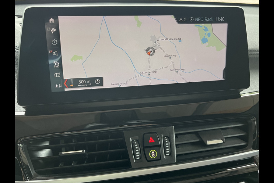 BMW X1 sDrive20i 192PK VDL Nedcar Edition | Pano | Trekhaak | LED | M Sport | Stoelverwarming | Leder | HUD | Elek. achterklep | Camera |