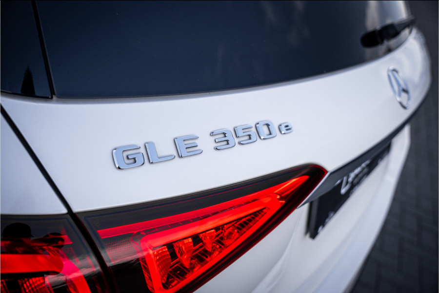 Mercedes-Benz GLE GLE350 e 4MATIC Premium Plus - AMG l Panorama l Luchtv. l 22'' l HUD l ACC
