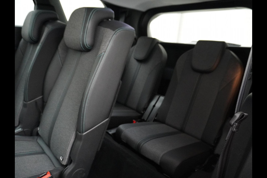 Peugeot 5008 1.5 BlueHDI Allure Pack Business VAN: 34.900,- VOOR 32.877,- UW HERFSTVOORDEEL: 2.023,- EURO 7pl | ADAPTIVE CRUISE | CAMERA | DODE HOEK HERKENNING | DEALER ONDERHOUDEN | RIJKLAARPRIJS incl. 12mnd BOVAG