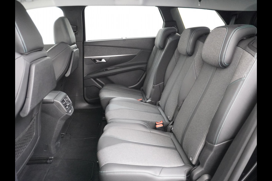 Peugeot 5008 1.5 BlueHDI Allure Pack Business VAN: 34.900,- VOOR 32.877,- UW HERFSTVOORDEEL: 2.023,- EURO 7pl | ADAPTIVE CRUISE | CAMERA | DODE HOEK HERKENNING | DEALER ONDERHOUDEN | RIJKLAARPRIJS incl. 12mnd BOVAG
