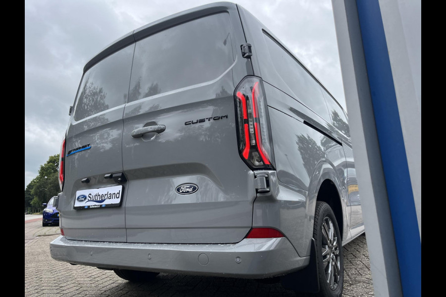 Ford Transit E-Custom 340 L2H1 Limited 65 kWh | SCI | Ford Voorraad | Trekhaak | Drive Assistance Pack | Stoelverwarming | 17 Inch | Passagiersstoel | Rijklaarprijs |