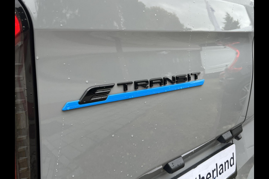 Ford Transit E-Custom 340 L2H1 Limited 65 kWh | SCI | Ford Voorraad | Trekhaak | Drive Assistance Pack | Stoelverwarming | 17 Inch | Passagiersstoel | Rijklaarprijs |