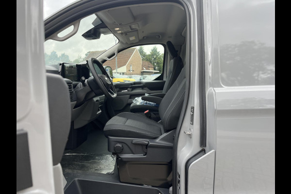Ford Transit E-Custom 340 L2H1 Limited 65 kWh | SCI | Ford Voorraad | Trekhaak | Drive Assistance Pack | Stoelverwarming | 17 Inch | Passagiersstoel | Rijklaarprijs |