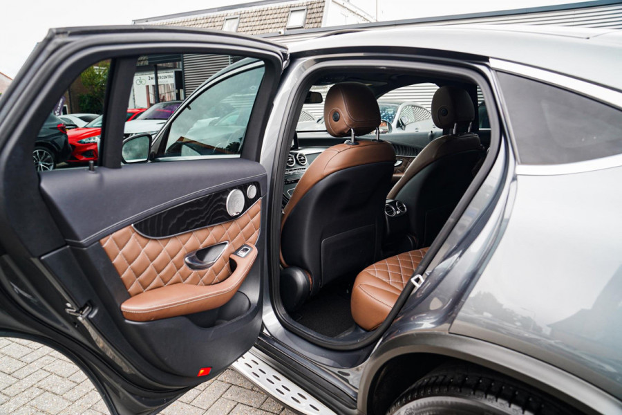 Mercedes-Benz GLC Coupé 250 4MATIC | Designo Luxe Leder | Schuif/kanteldak | Camera | Treeplank | Trekhaak elektrisch | LED