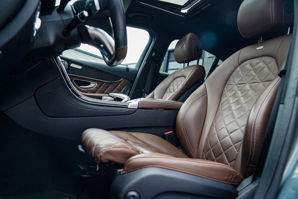 Mercedes-Benz GLC Coupé 250 4MATIC | Designo Luxe Leder | Schuif/kanteldak | Camera | Treeplank | Trekhaak elektrisch | LED