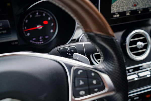 Mercedes-Benz GLC Coupé 250 4MATIC | Designo Luxe Leder | Schuif/kanteldak | Camera | Treeplank | Trekhaak elektrisch | LED