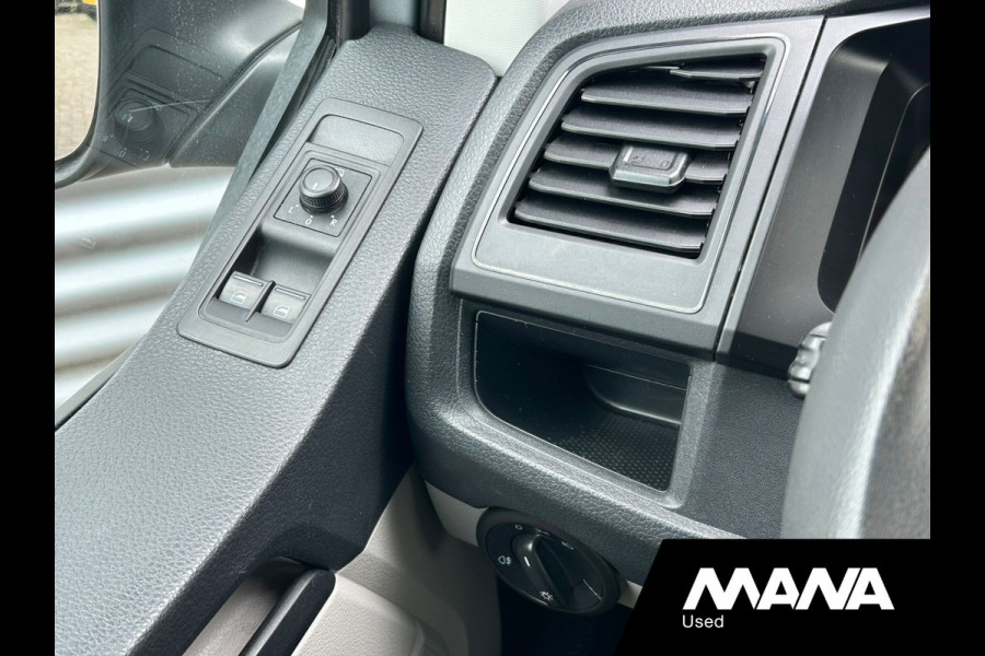 Volkswagen Transporter 2.0TDI 102PK L2H1 Imperiaal Trekhaak Airco Cruise control