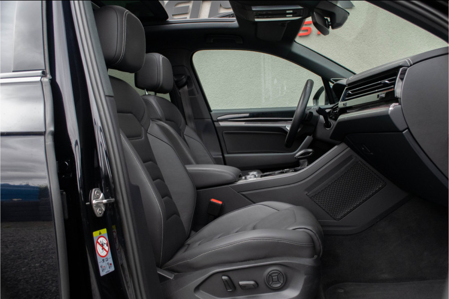 Volkswagen Touareg 3.0 TSI eHybrid 4MOTION / Luchtvering/ Adaptive Cruise Control/ Trekhaak/ Panoramadak/ 280kW (381kW)